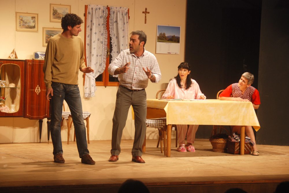 Concors-par-deventâ-carabinîr-compagnia-teatrale-la-pipinate