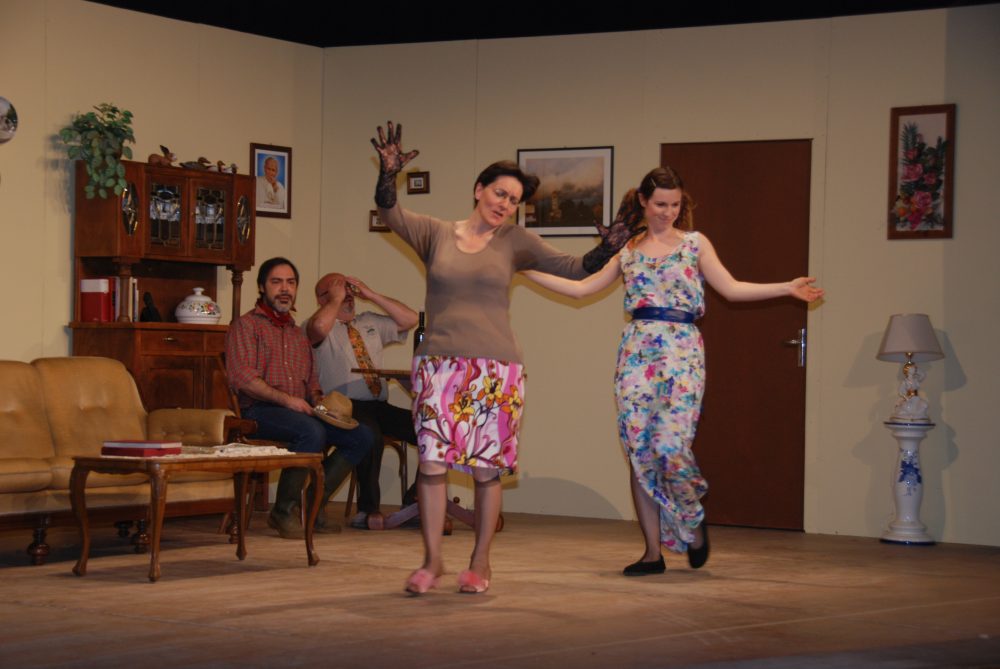 Mi-tocje-ancje-paiâ-las-tasses-compagnia-teatrale-la-pipinate