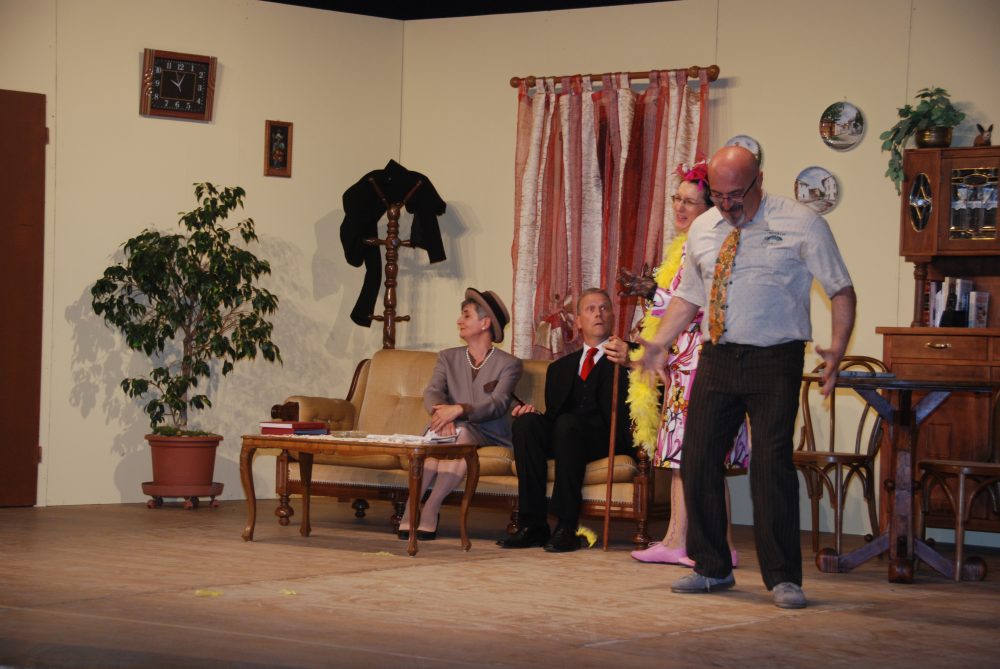 Mi-tocje-ancje-paiâ-las-tasses-compagnia-teatrale-la-pipinate