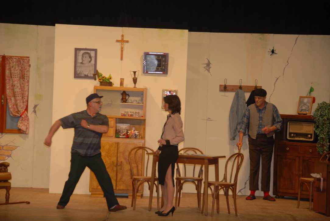 Vecjo-sì,-ma-no-stupit-compagnia-teatrale-la-pipinate