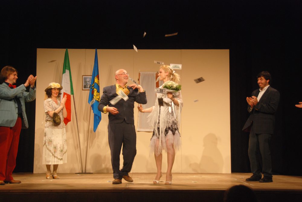 Al-è-simpri-timp-par-maridâsi-compagnia-teatrale-la-pipinate