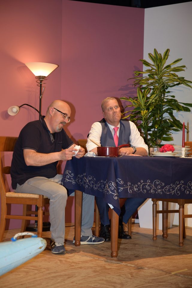 Interni - cun - limoncel - compagnia - teatrale - la pipinate